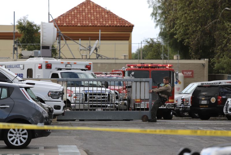 Sheriff’s detectives investigating deadly deputy-involved shooting in SCV station parking lot
