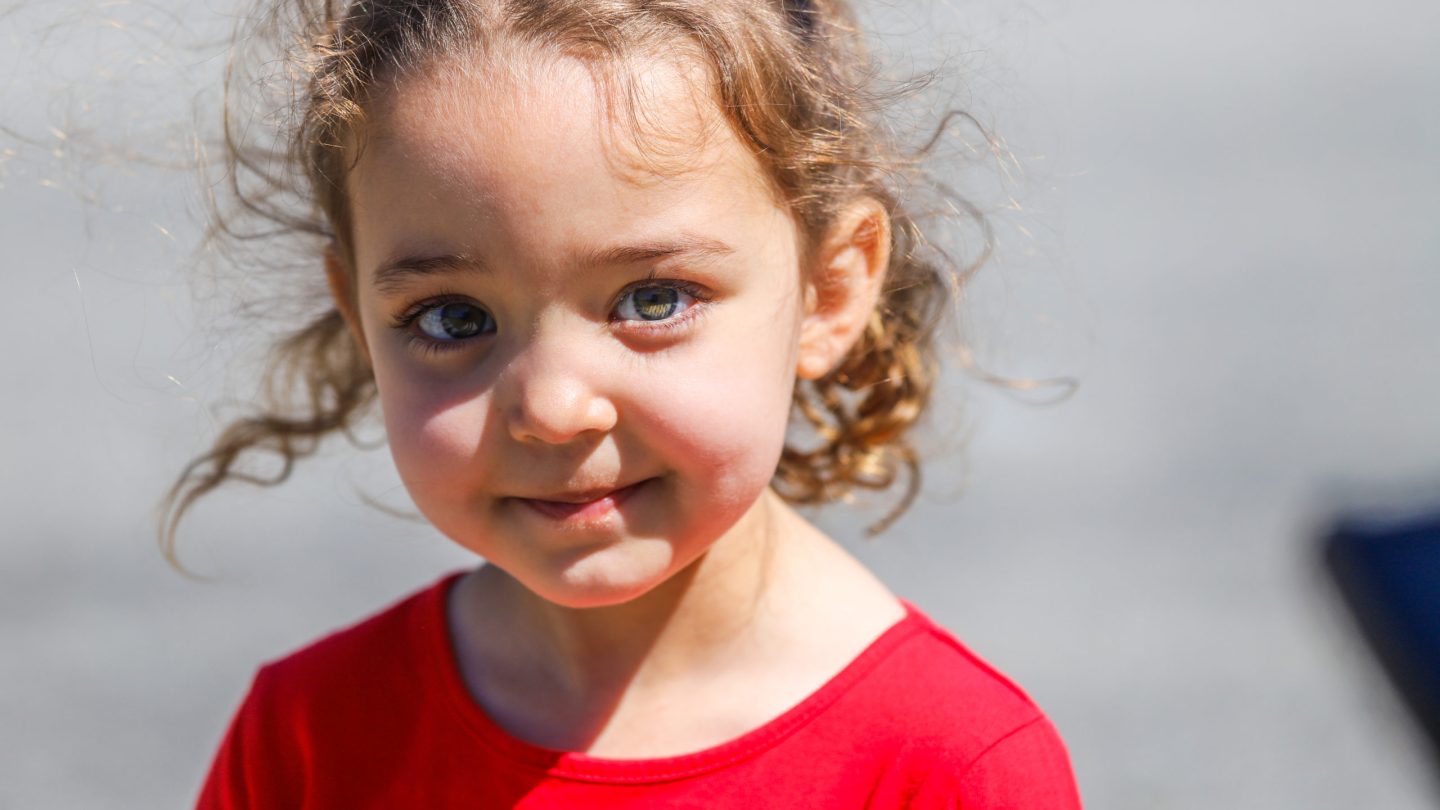 Four-year-old Santa Clarita girl aims to “Bake Your Day”
