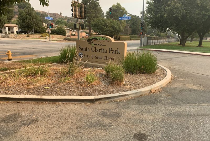 Santa Clarita Park opens public pool