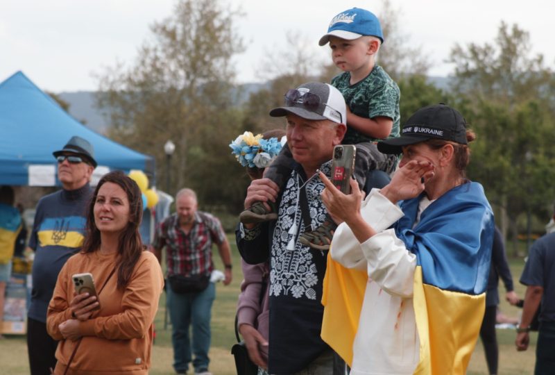 Santa Clarita residents, Ukrainian immigrants raise awareness for war-stricken European country