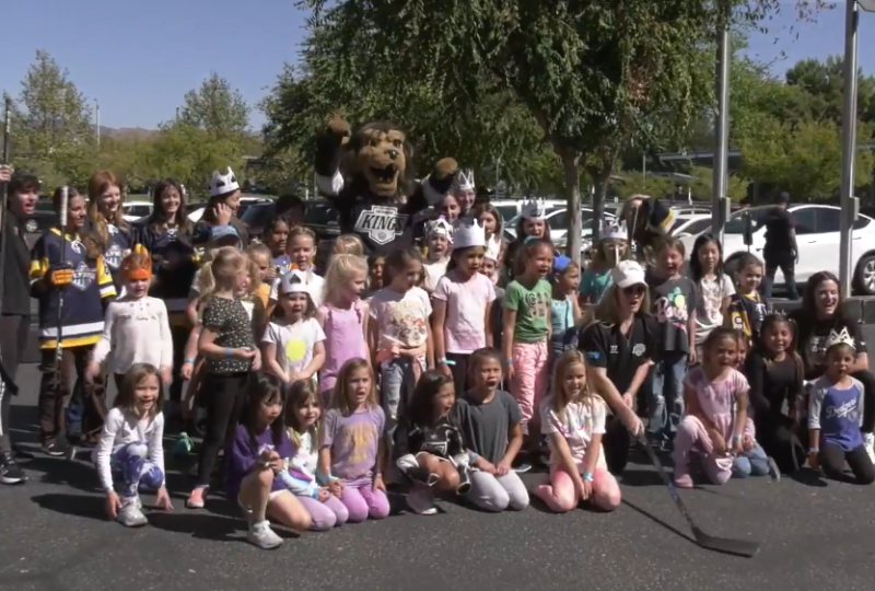 The Los Angeles Kings visted the Cube to introduce young girls to the sport of hockey